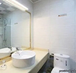 Hotel Super 8 Railway St 2*