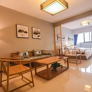 Yongning Xiaozhu Aparthotel