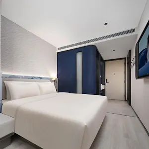 Hotel Atour Light Xi'an Jingkai North Railyway Station 4*
