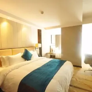 Ease World Otel