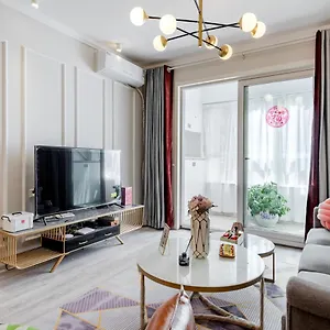 Longhu Fengxiangting Communityweiyang -district- Hotel
